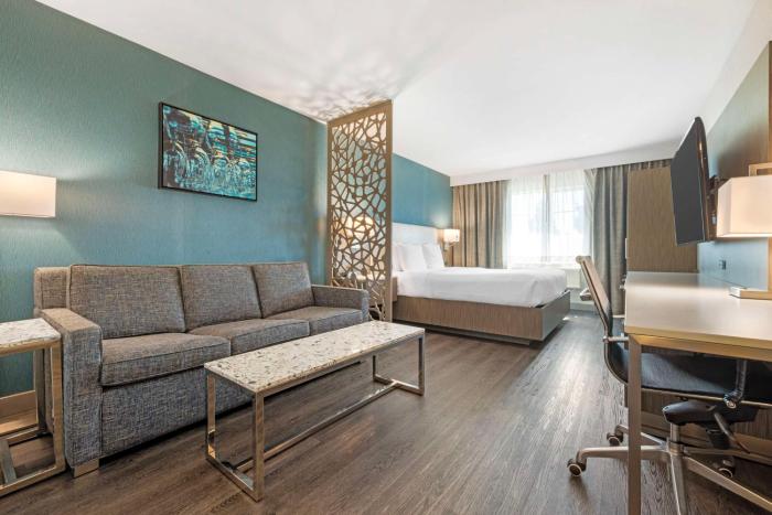 Best Western Plus Temecula Wine Country Hotel & Suites