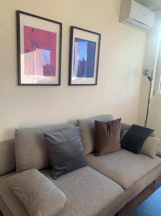 Aura Apartment - Lovely Apartment with Garage Parking