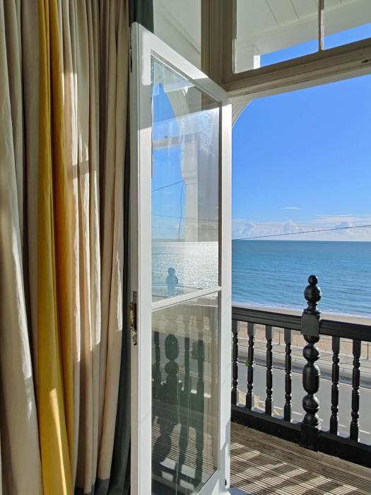 Seaside Beach House and Smugglers Caves