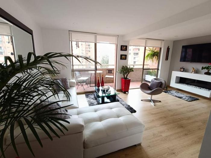 Amplio, Lindo, Excelente Ubicac