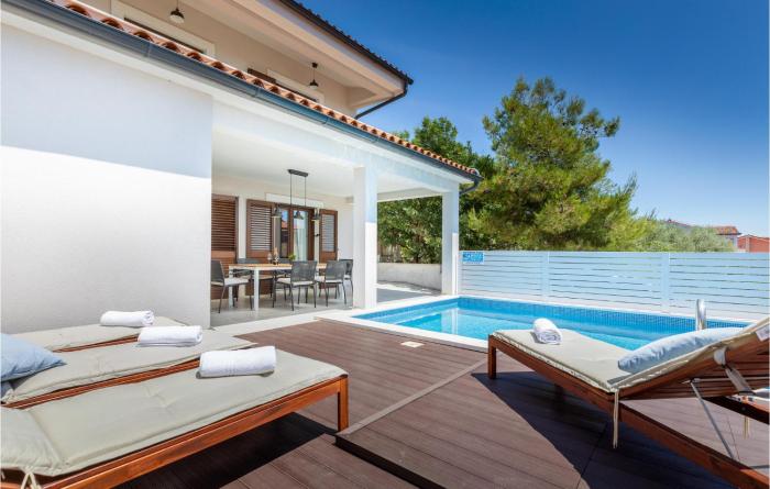 Beautiful Home In Betiga With Wifi