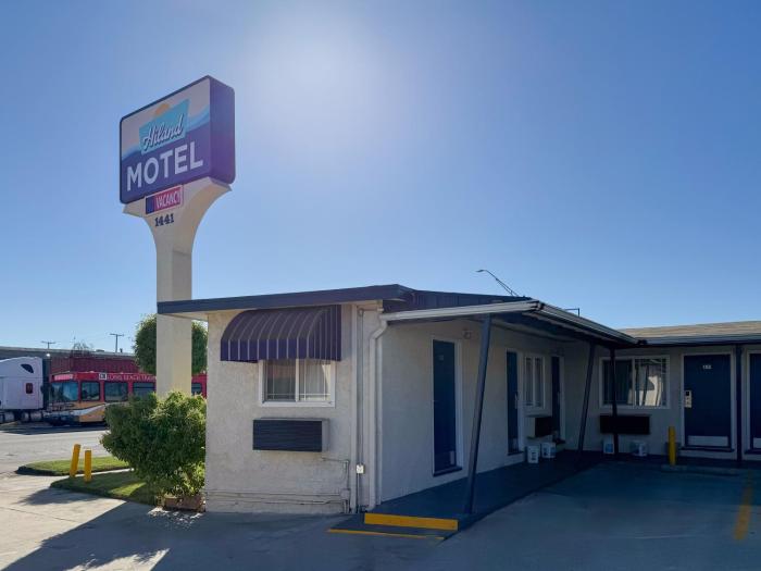Hiland Motel