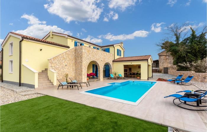 Gorgeous Home In Dobrinj