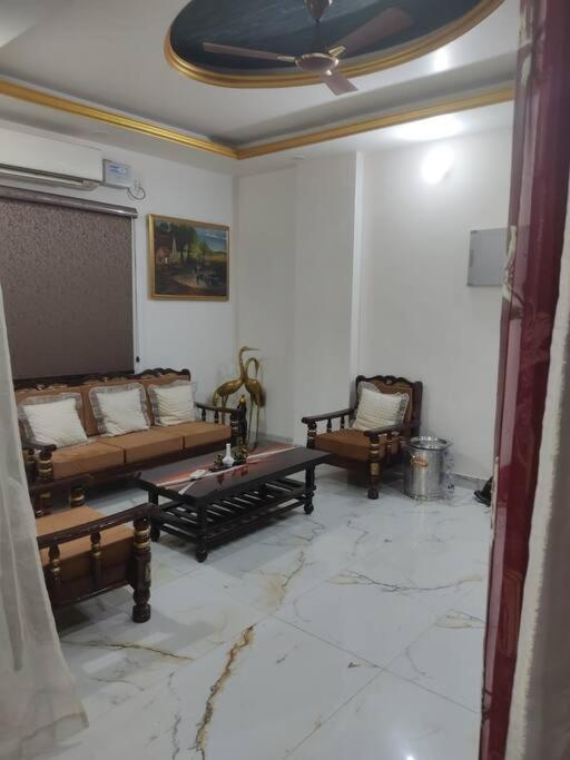 3 Bedroom Apartment in Janakpuri