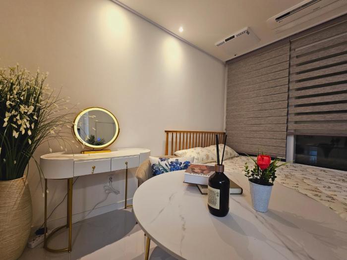 Yeongdeungpo Full Options House