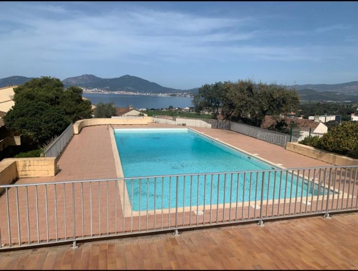 Appartement accès piscine collective Porticcio Corse du sud