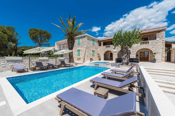 MY DALMATIA - Authentic villa Dumina with private heated pool