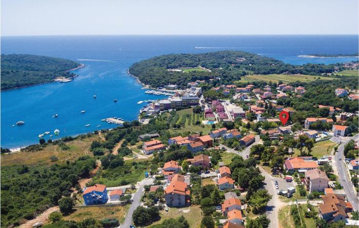 Two-Bedroom Apartment In Banjole