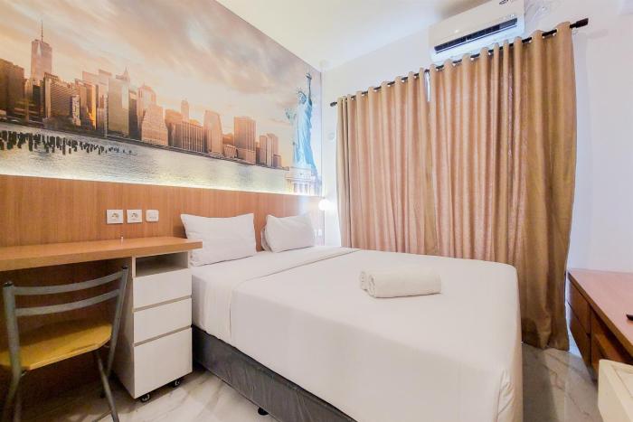 Cozy Living and Comfy Studio Sky House BSD Apartment By Travelio