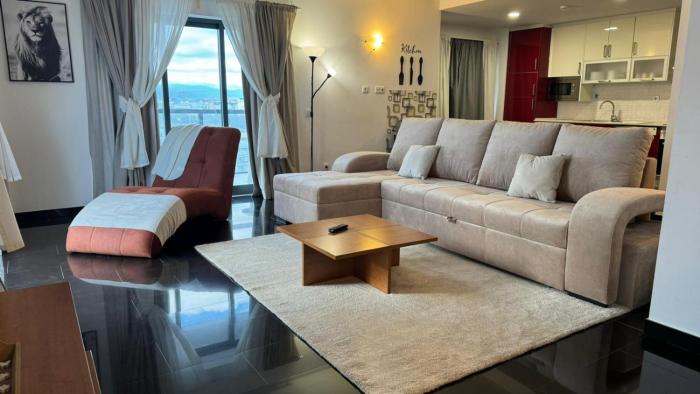 Rocha Tower 13D - Skyline Ocean View