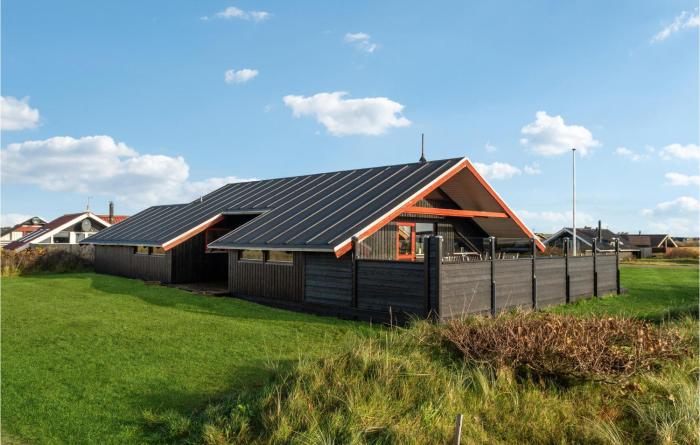 Nice Home In Harboøre With Wifi