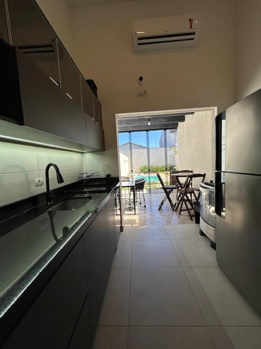 Casa com piscina e conforto garantido