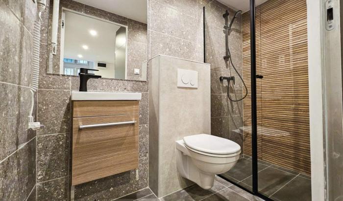 Andrassy stree nice studio flat!