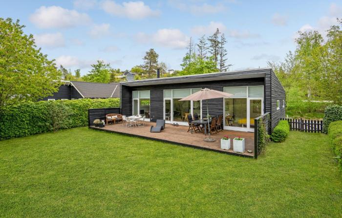 3 Bedroom Stunning Home In Ebeltoft