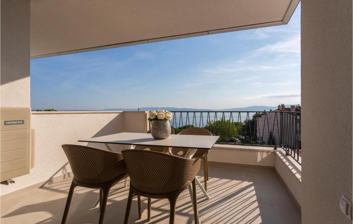 1 Bedroom Nice Apartment In Kostrena