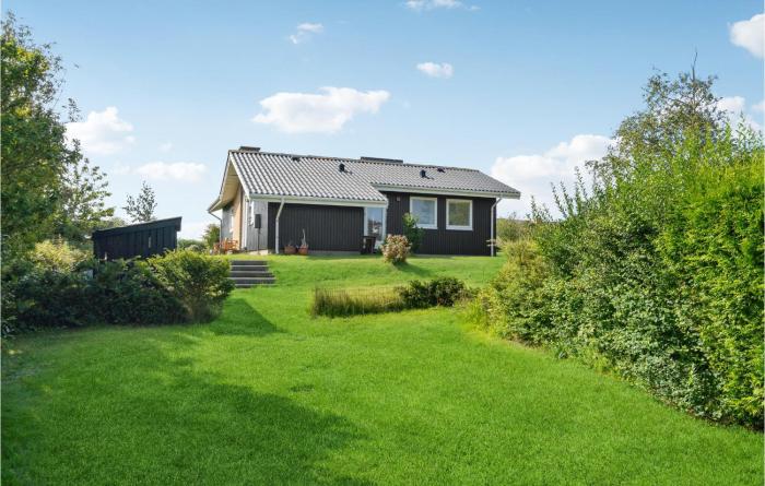 3 Bedroom Awesome Home In Kalundborg