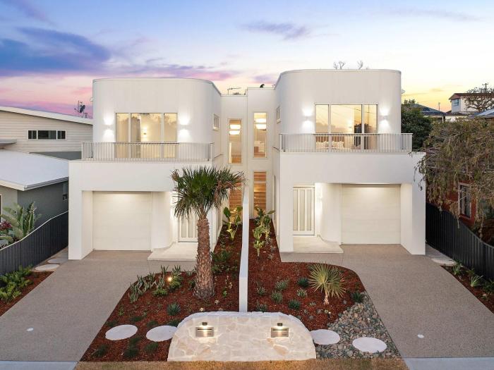 Nirvana, Mineral Swimming Pool, close to Beaches