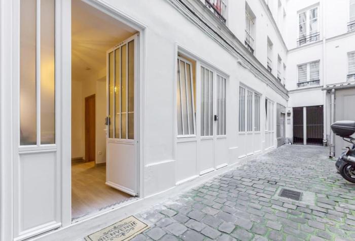 Lovely apartment in Louvre