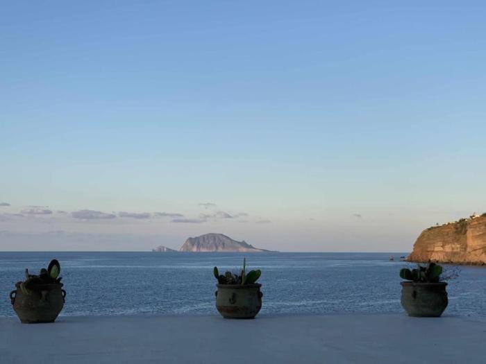 Casa Lemon - on the Scalo Galera port in Malfa