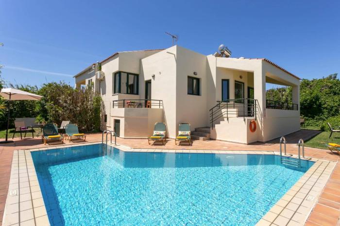 Villa Anni by Villa Plus