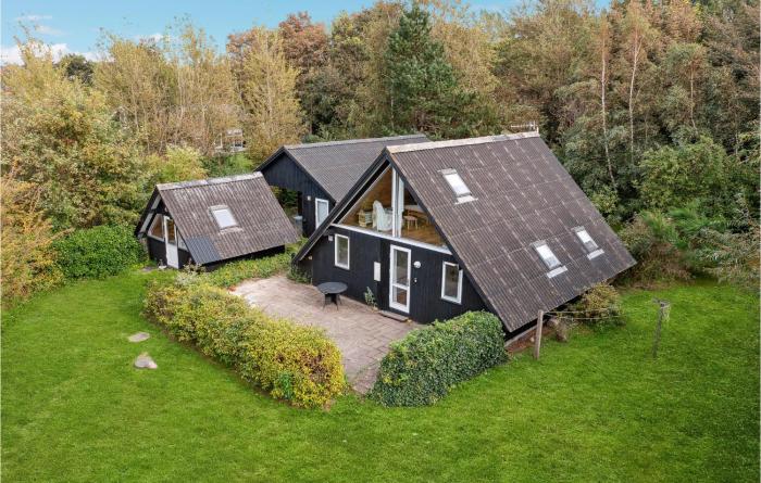 Lovely Home In Samsø With Wifi