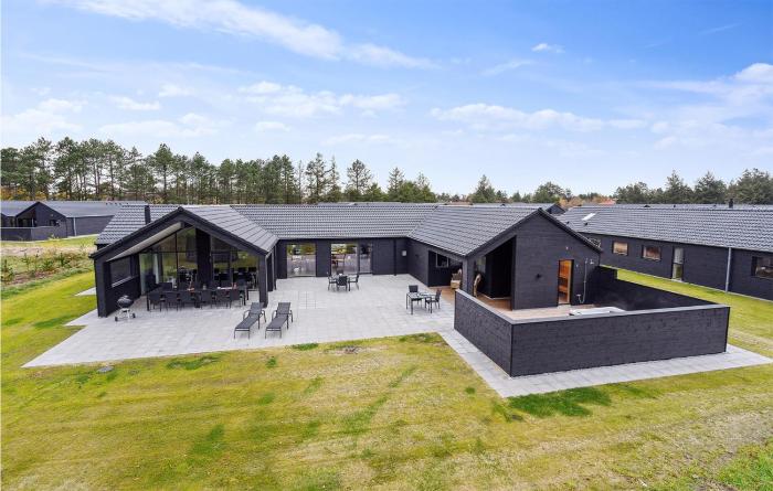Beautiful Home In Rømø With Sauna