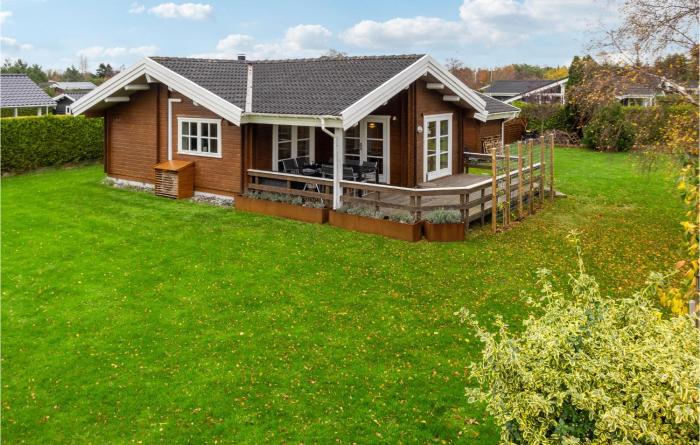 Amazing Home In Væggerløse With Sauna