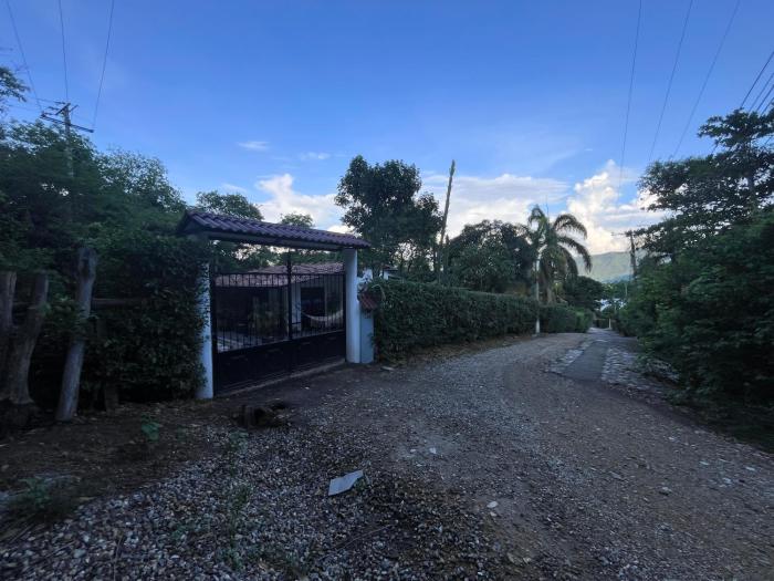 Condominio la Orquídea - Apulo