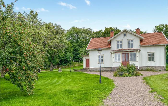 4 Bedroom Stunning Home In Ödeshög