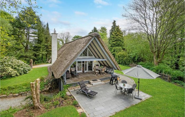 2 Bedroom Nice Home In Aabenraa