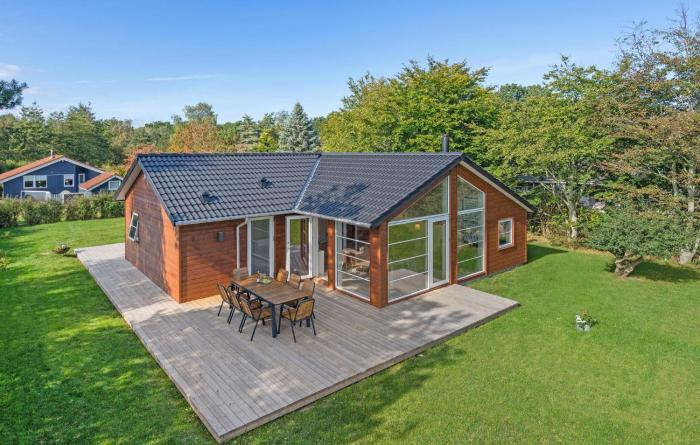 Lovely Home In Skælskør With Kitchen