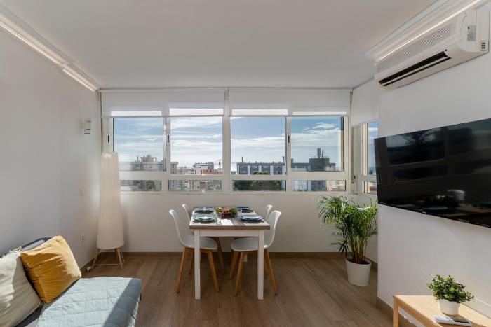 MONKÓ SALOMÉ HILLs