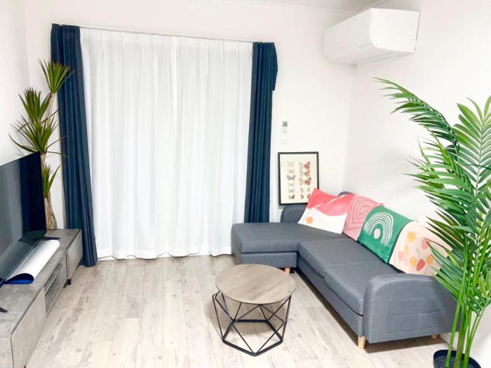 渋谷区 電車到新宿4分钟 巴士直达涉谷駅 4bedrooms 2bathrooms 2toiltes步行到幡ヶ谷8分钟 Max11全新装修独栋小楼