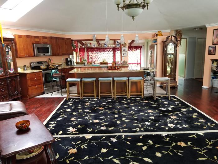 Fully renovated 4 bd with 2 master suits, 3 bth home in centralized location