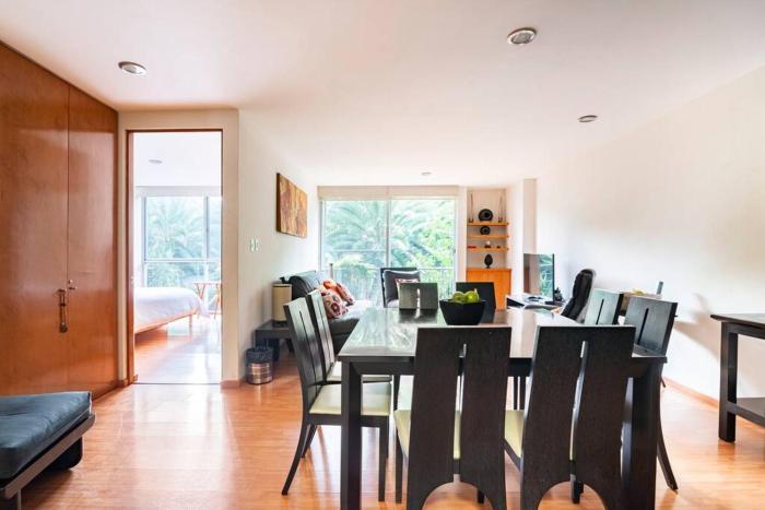 NEW Walk Score 100 Ks bed