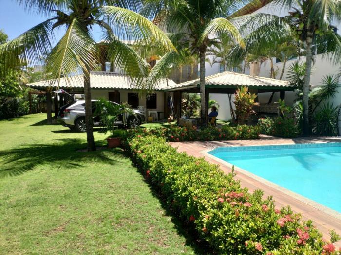 Casa 4 quartos em Guarajuba, excelente localização! 200m da praia!