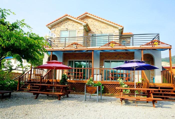 Buan Byeonsan Peninsula Natural Garden Pension