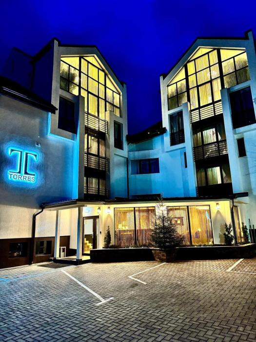 Torres Poiana Boutique