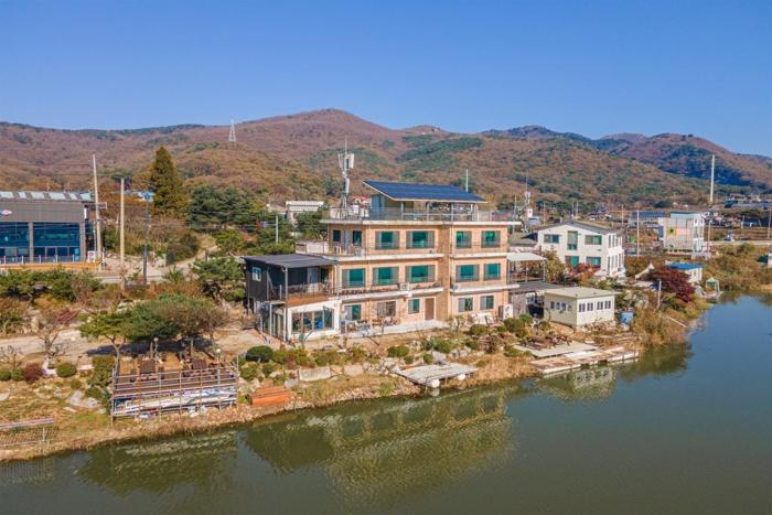 Ganghwado Pension Riverside