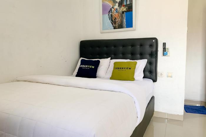 Urbanview Hotel Permata Syariah Garut