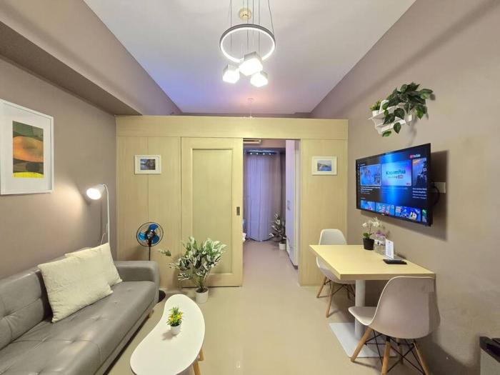 1BR Condotel with Balcony at SM Light Residences #LT10