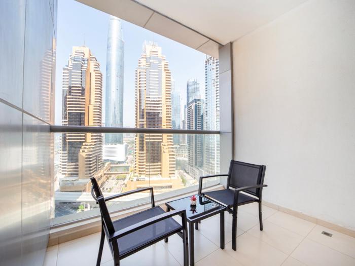 HAVN - 3 Bedroom in Skyview Tower, Dubai Marina
