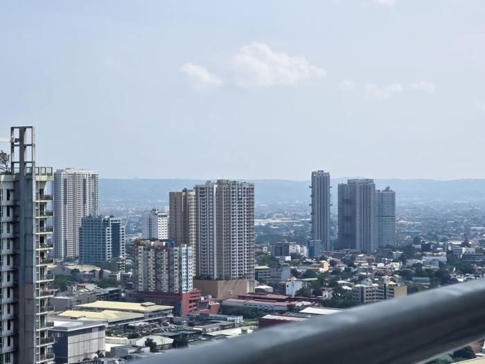 Citispace 1BR Condotel Suite at SM Light Residences #LT11A