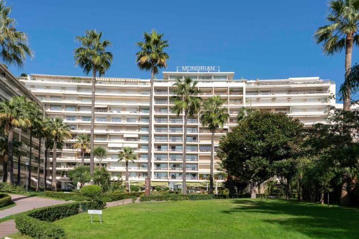 REF 1380 - Cannes Croisette - Apartment for rent
