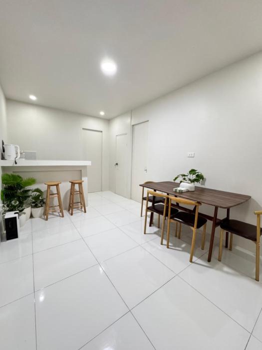 KM Suites 2BR Unit Near San Juan LU