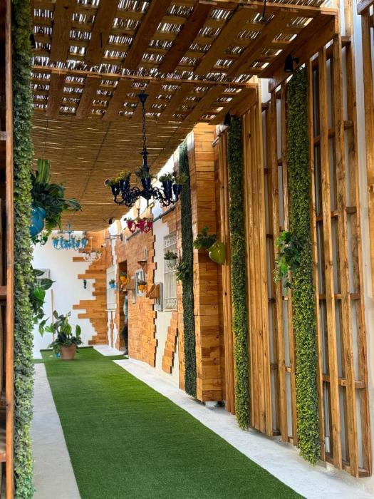 les portes vieillies