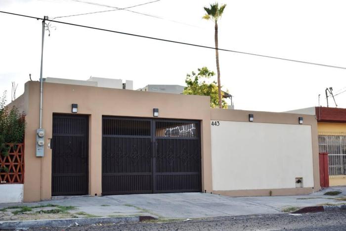 Amplia casa cerca malecón