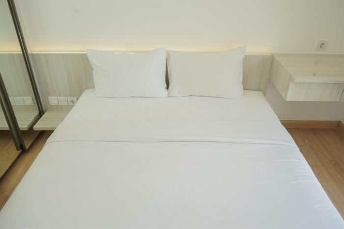 Comfort and Minimalist 2BR at Sky House BSD Apartment By Travelio