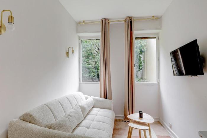 Bluestay 806 - Superb studio