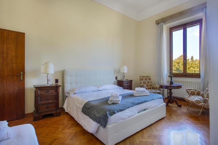 Oltrarno Tasso Apartment in Florence
